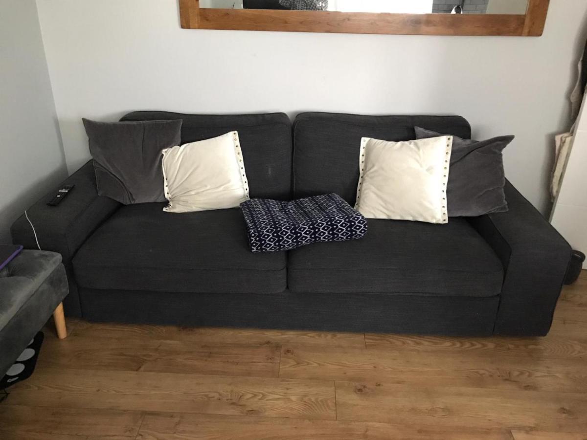 2 X Double Rooms In Cheam Esterno foto